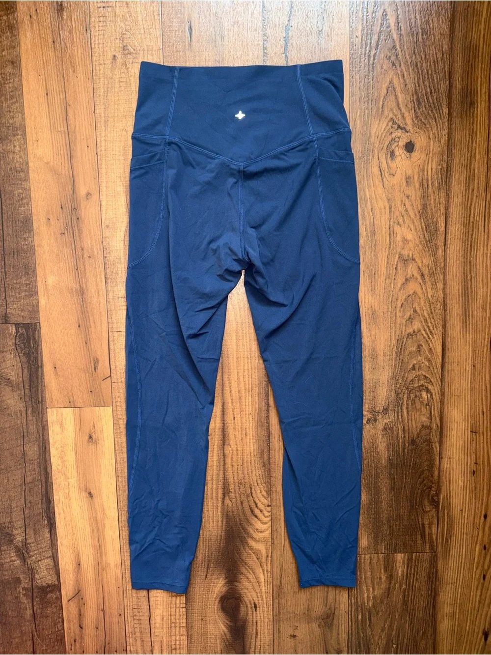 NWOT Halara UltraSculpt™ High Waisted Tummy Control Pocket Shaping 7/8 Leggings - Picture 8 of 9